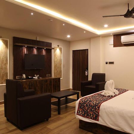 Dakshin Suites Srikakulam Exterior foto